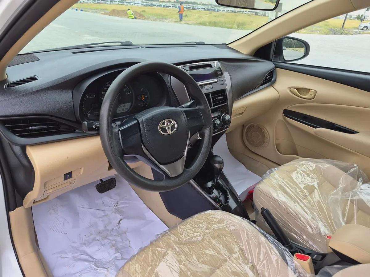 Toyota Yaris SE 2022 - GCC Specs - Original Paint-3-3