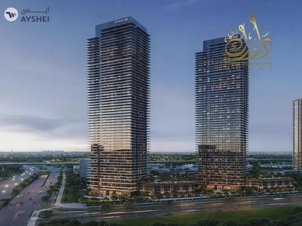 WATERFRONT VIEWS RARE OPPORTUNITY PRESTIGIOUS LIVING