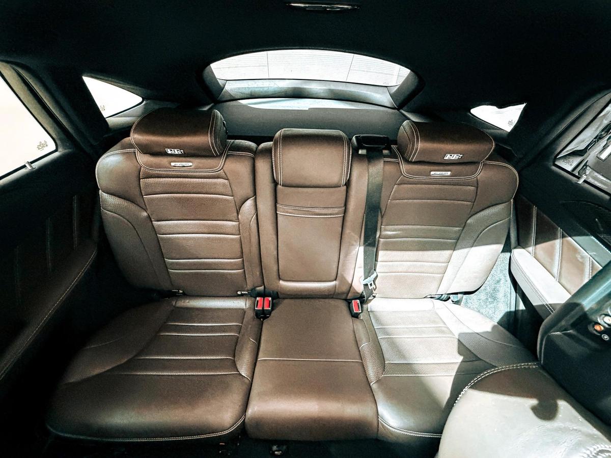 Massive Price Drop!!! // AED 2,800 // 20%DP // 2019 Mercedes-Benz GLE 63 Coupe 5.5L V8-2-2