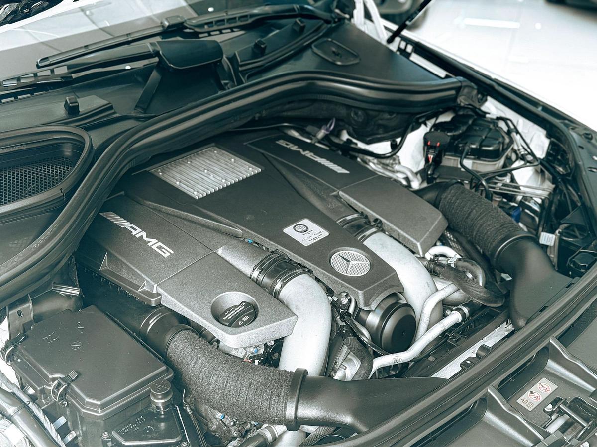 Massive Price Drop!!! // AED 2,800 // 20%DP // 2019 Mercedes-Benz GLE 63 Coupe 5.5L V8-5-5