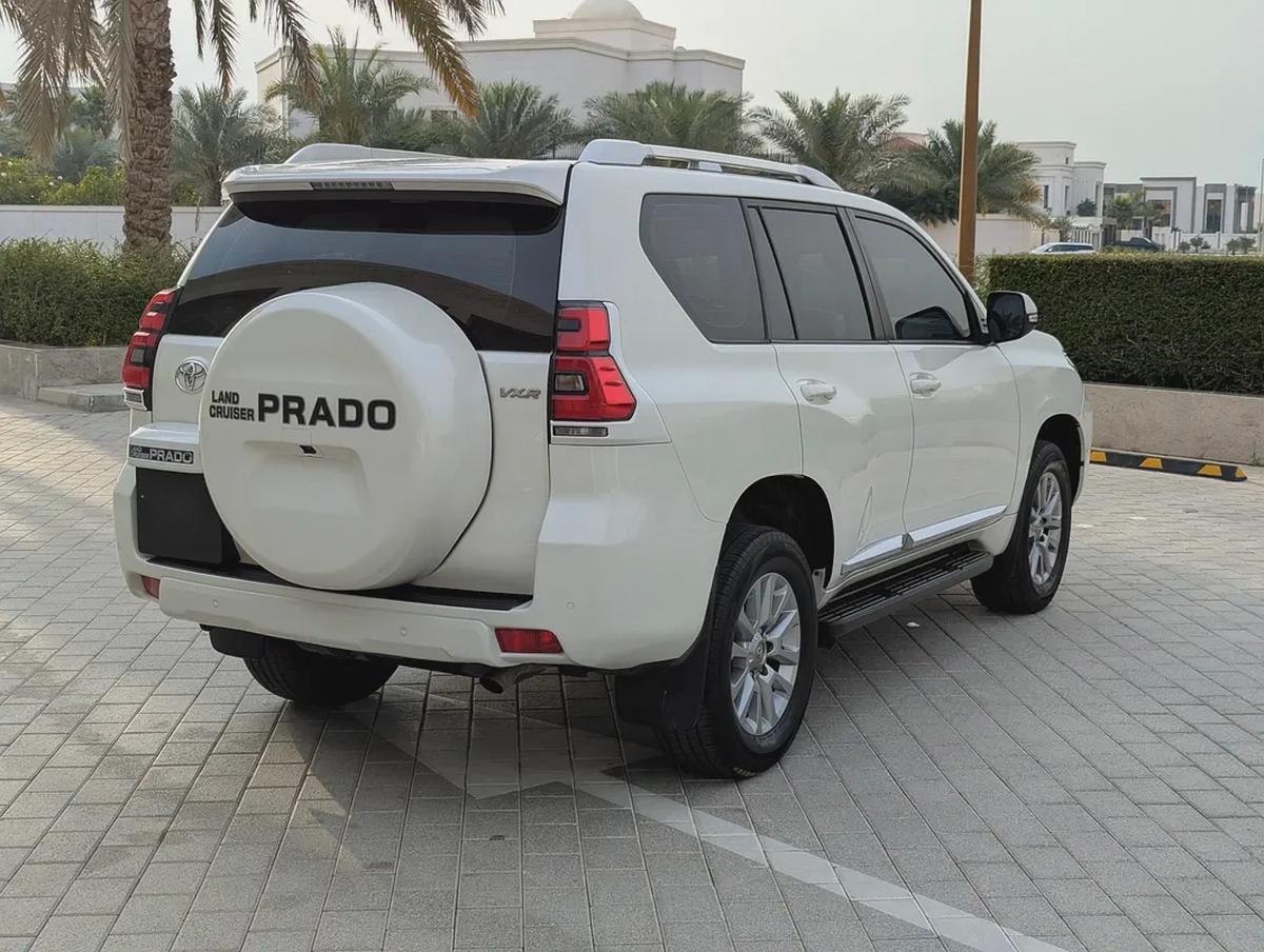 Toyota Prado VXR 2018 Full Option-V6 4.0L - GCC Specs - Well Maintained-12-12
