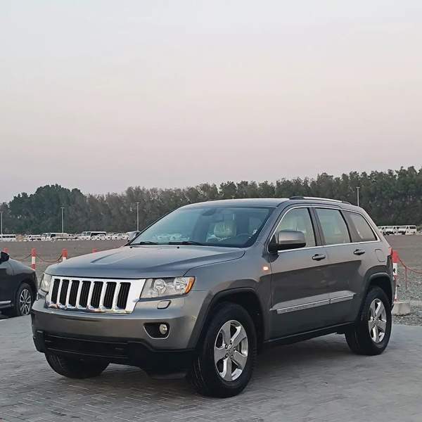 Jeep Grand Cherokee 2011 GCC Specs