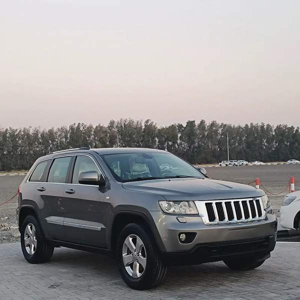 Jeep Grand Cherokee 2011 GCC Specs