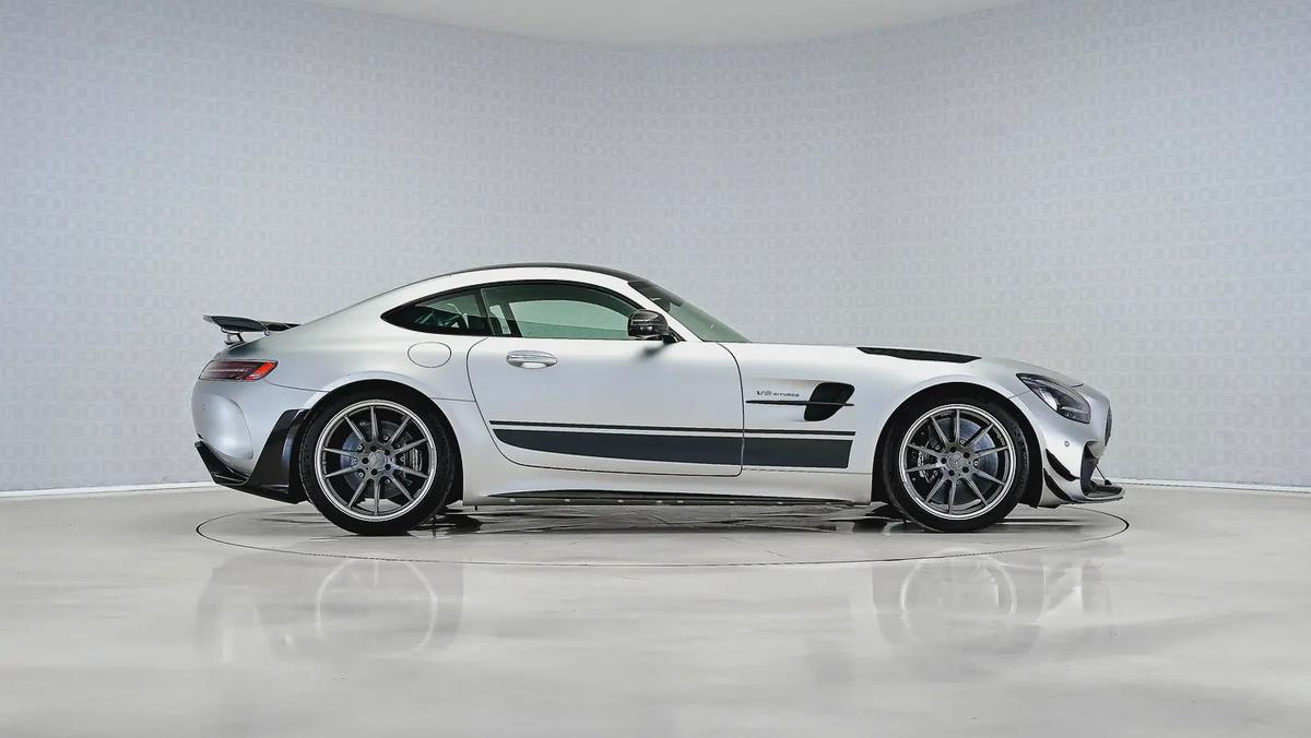 Special Offer | AED 8,853 PM | Carbon Pack, Low KM, GCC | AMG GT R Pro-3-3