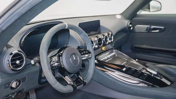 Special Offer | AED 8,853 PM | Carbon Pack, Low KM, GCC | AMG GT R Pro