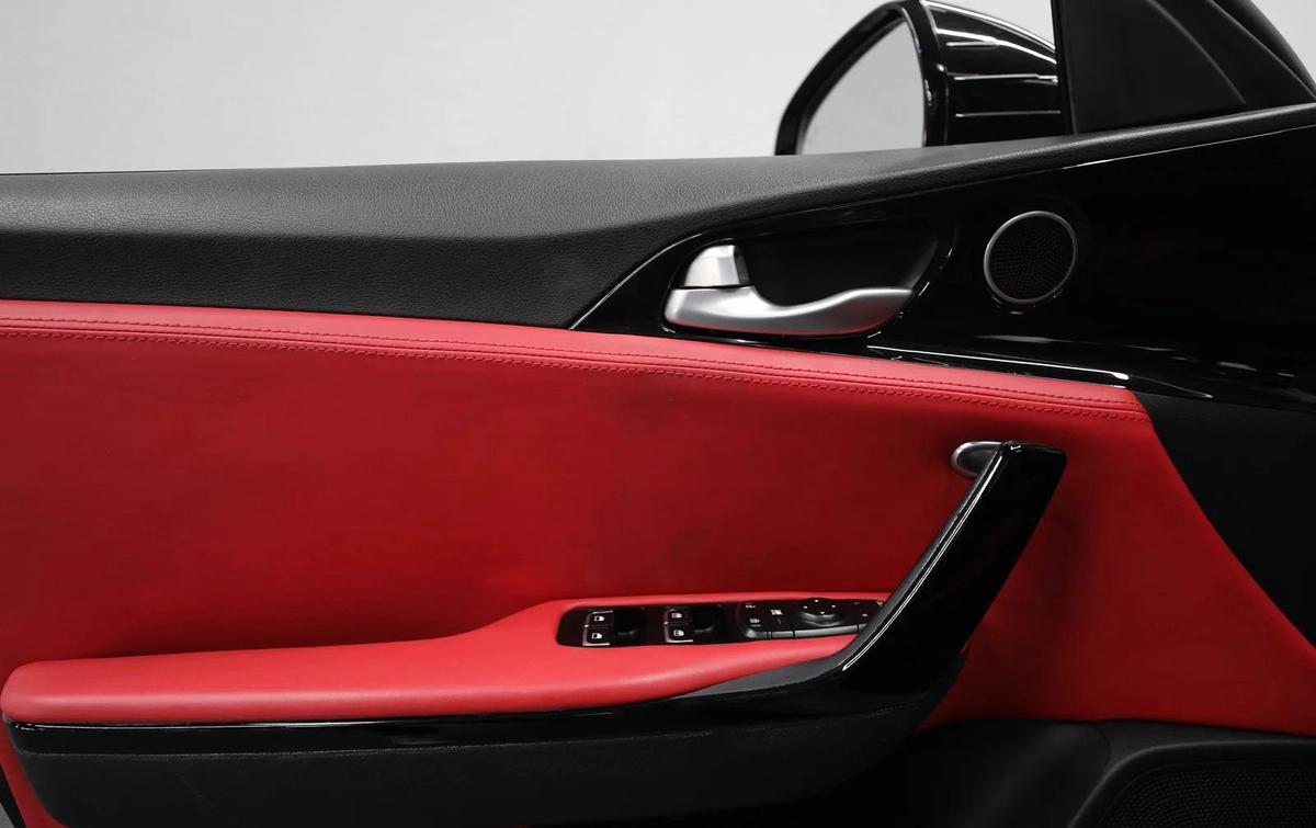 Kia Stinger | GT Line | V4 2.5L-6-6