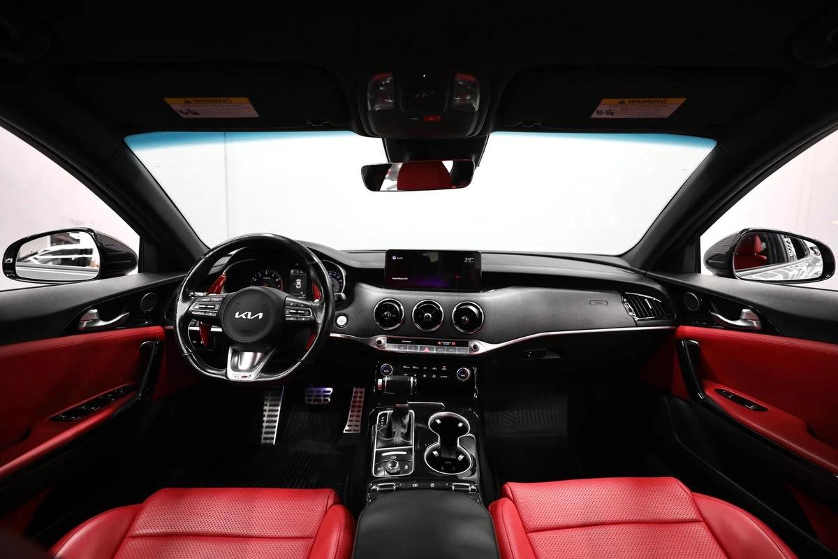 Kia Stinger | GT Line | V4 2.5L-13-13