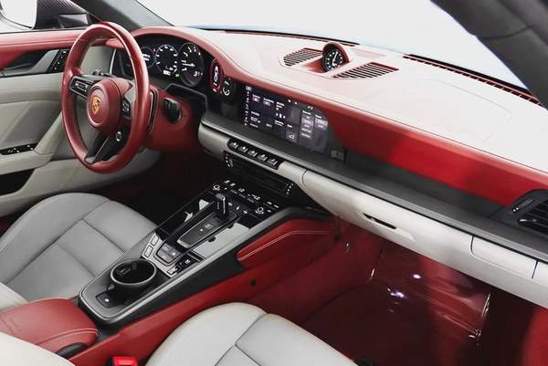 8,260 AED / 60 month’s | 0% DP | 2021 Porsche Carrera Full Porsche Service History