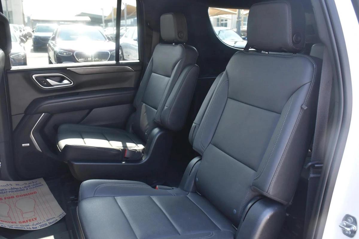 CHEVROLET SUBURBAN LT 6 SEATS 2022 | WHITE-6-6