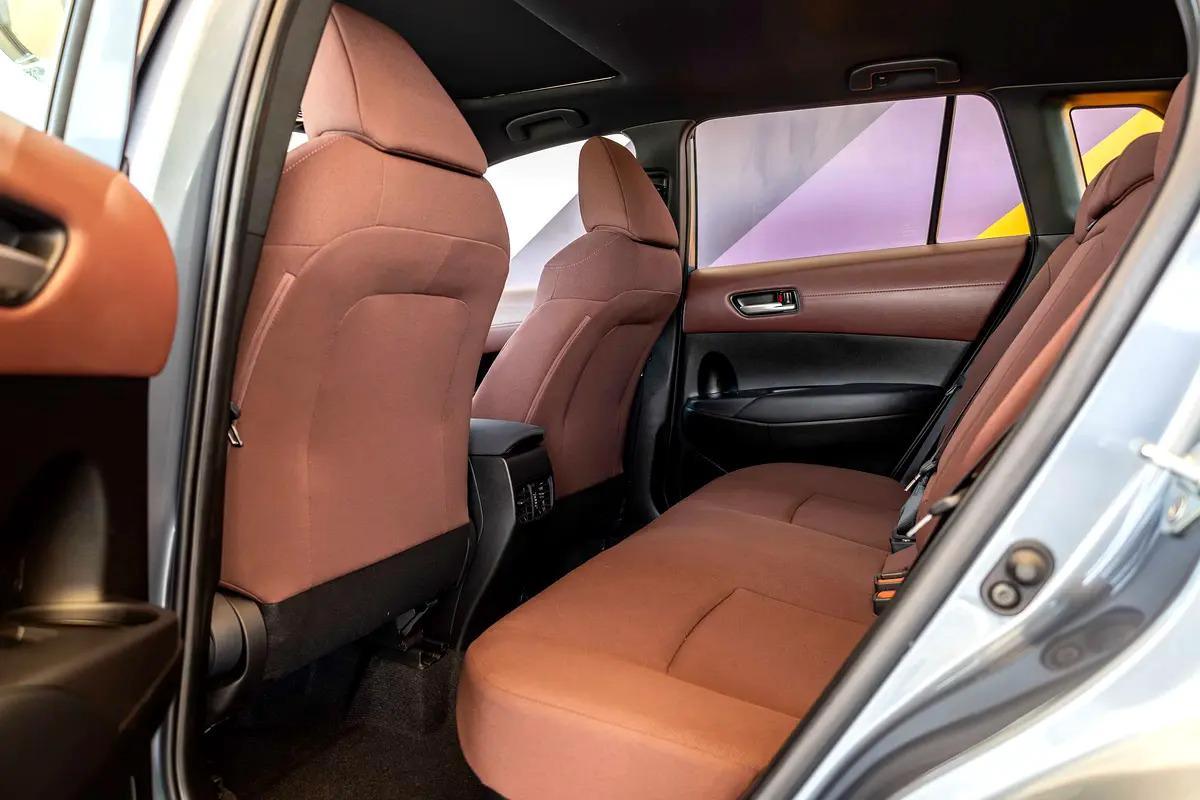 AED 1,303 Monthly l Toyota Corolla Cross Hybrid 1.8L l GCC l Zero Down Payment l 1 Year Warranty-4-4