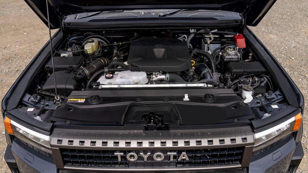 Toyota Prado Adventure Mono Tone 2.4T-8-8