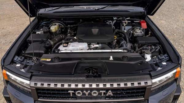 Toyota Prado Adventure Mono Tone 2.4T