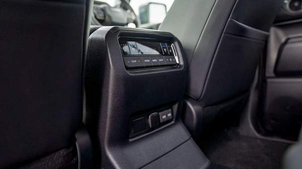 Toyota Prado Adventure Mono Tone 2.4T