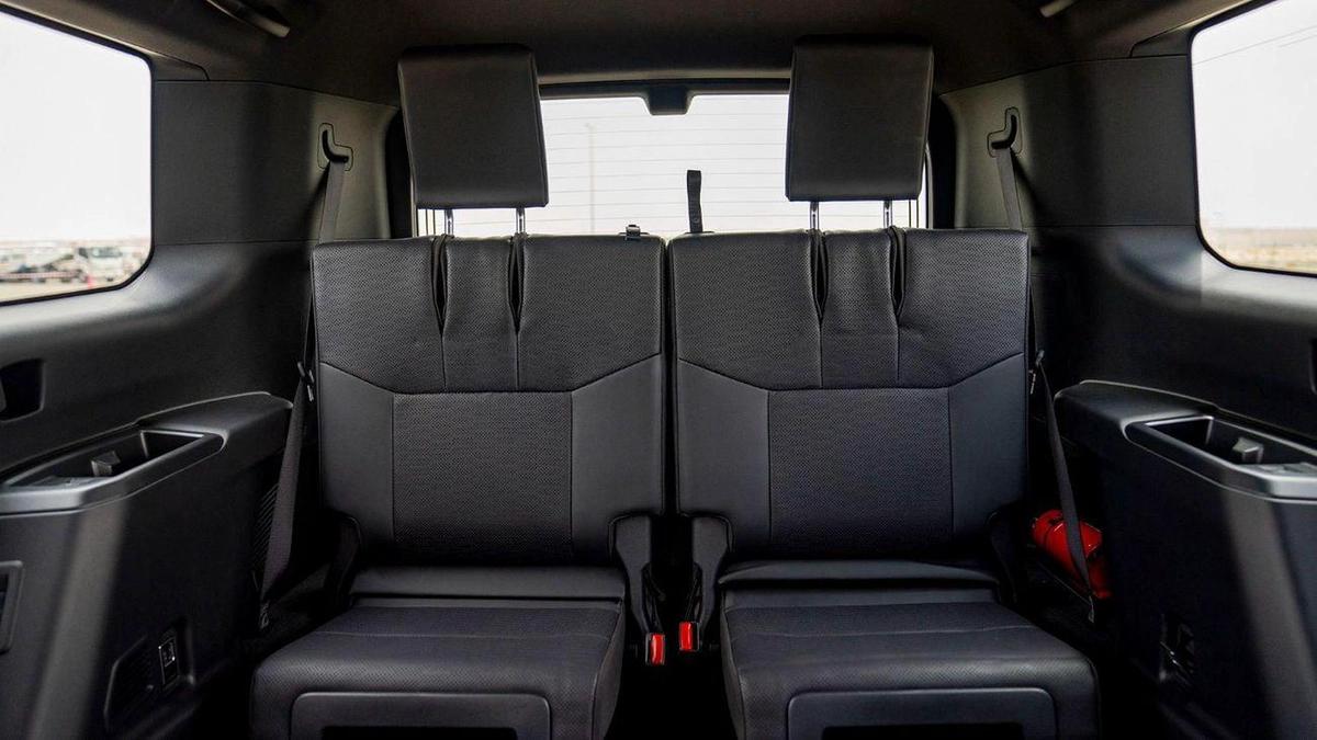Toyota Prado Adventure Mono Tone 2.4T-12-12