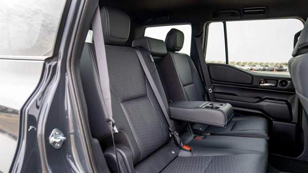 Toyota Prado Adventure Mono Tone 2.4T
