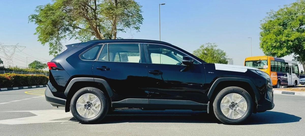 Toyota RAV4 2.5L Hybrid 2025 GCC 0 KM-7-7