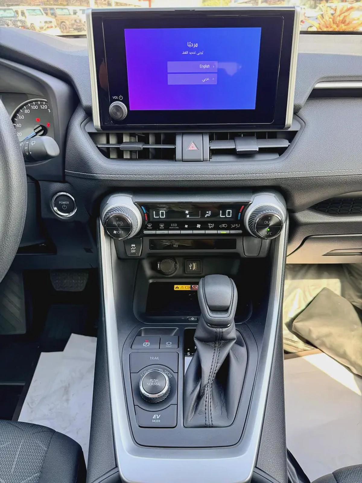 Toyota RAV4 2.5L Hybrid 2025 GCC 0 KM-13-13