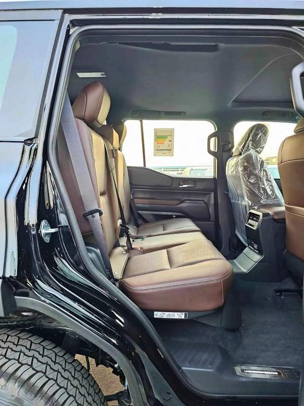 Toyota Prado TURBO / 2.4L V4 PETROL / GGC SPECS / RADAR / 360* CAMERA / BLIND SPOT / SUNROOF