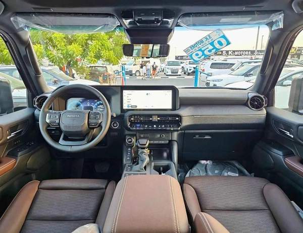 Toyota Prado TURBO / 2.4L V4 PETROL / GGC SPECS / RADAR / 360* CAMERA / BLIND SPOT / SUNROOF