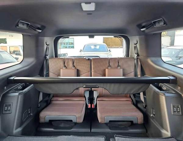 Toyota Prado TURBO / 2.4L V4 PETROL / GGC SPECS / RADAR / 360* CAMERA / BLIND SPOT / SUNROOF