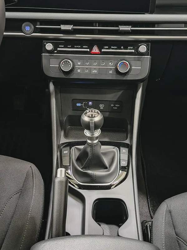 Hyundai Tcuson manual gear 2024