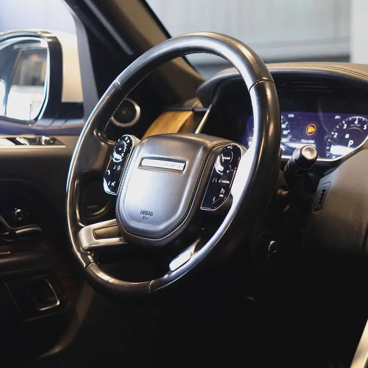 AED 2,682 pm • 0% Downpayment • Range Rover Vogue Supercharged • 1 Year Warranty-10-10