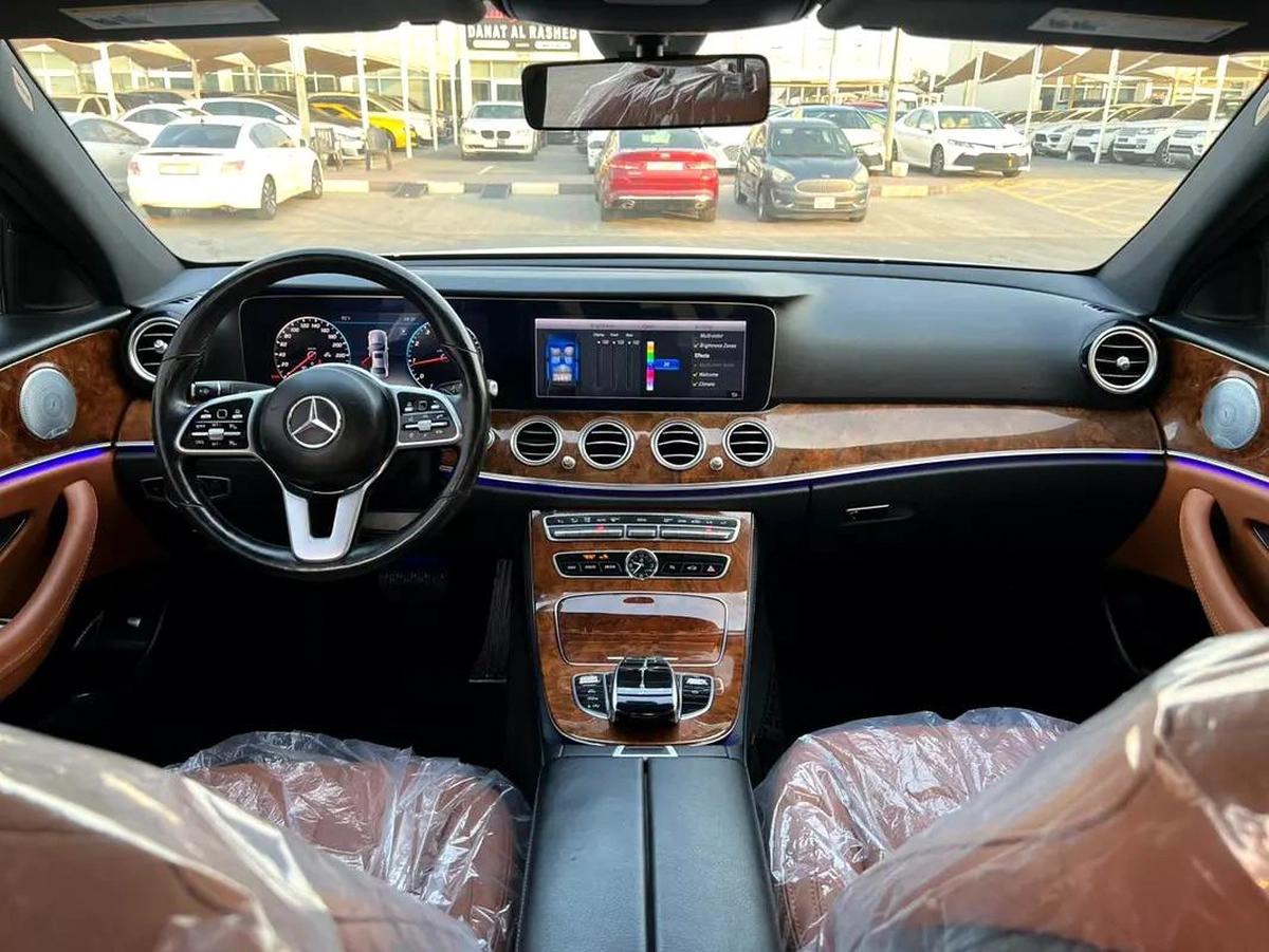 Mercedes-Benz E 300, 2019, American Specs-5-5