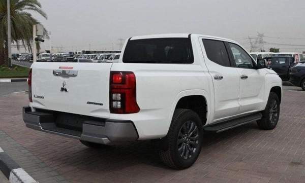 Mitsubishi L200 MITSUBISHI L200 GLS 2024 SPORTERO 2.4L DSL DCAB 4WD 6AT SKU: N24ML25M GLS Sportero Double Cab