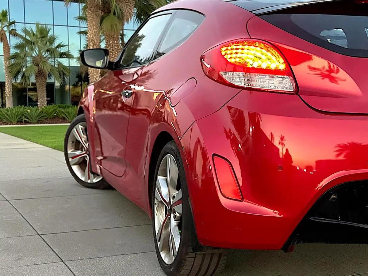 HYUNDAI | VELOSTER | GLS | 1.6L |2016 |GCC | EXCELLENT CONDITION-7-7