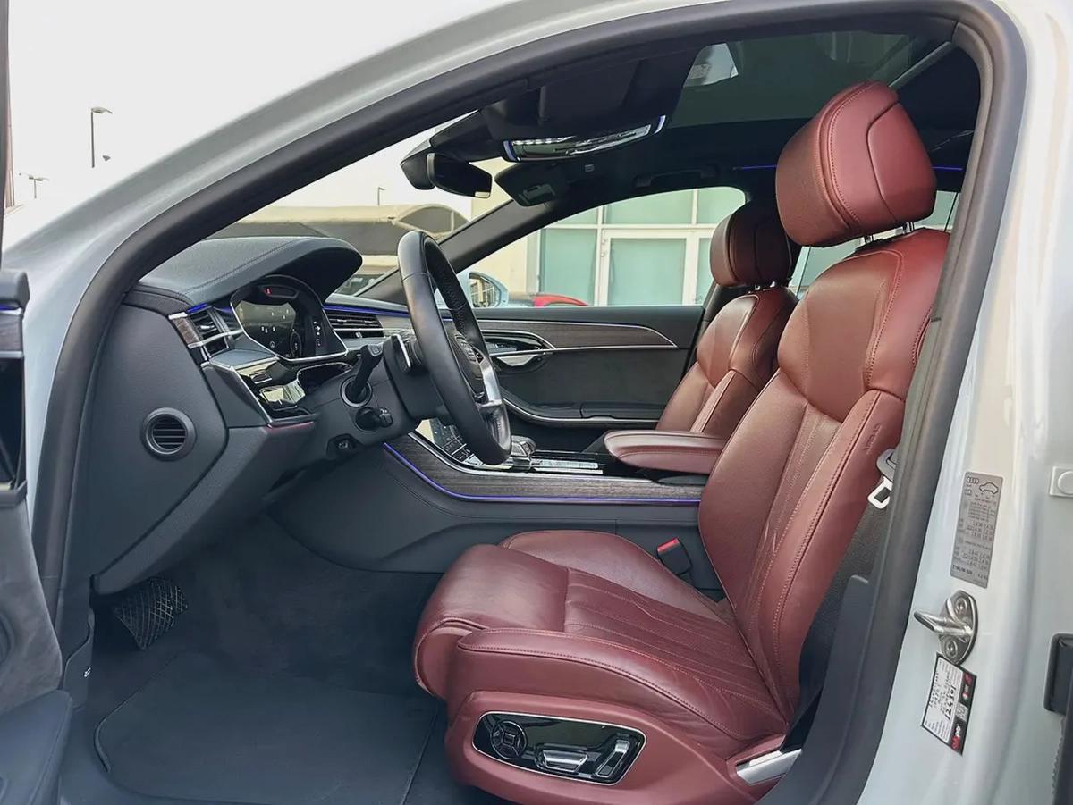 (2021) AUDI A8 //QUATTRO// GCC FULL OPTION -ORIGINAL PAINT--7-7