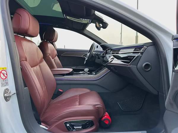 (2021) AUDI A8 //QUATTRO// GCC FULL OPTION -ORIGINAL PAINT-