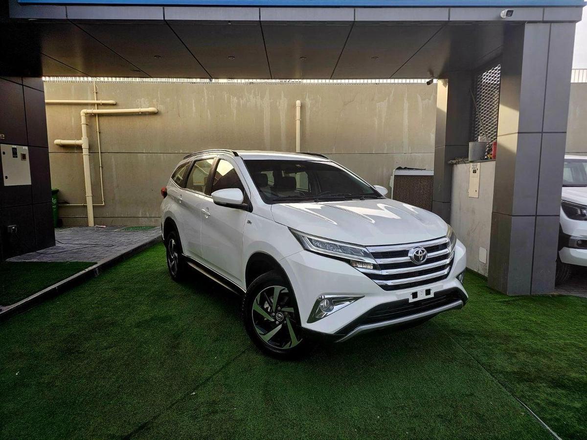 Toyota Rush EX/ PASSENGER 7 SEATS/ LOW MILEAGE-2-2