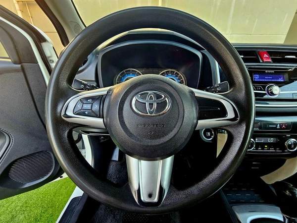 Toyota Rush EX/ PASSENGER 7 SEATS/ LOW MILEAGE