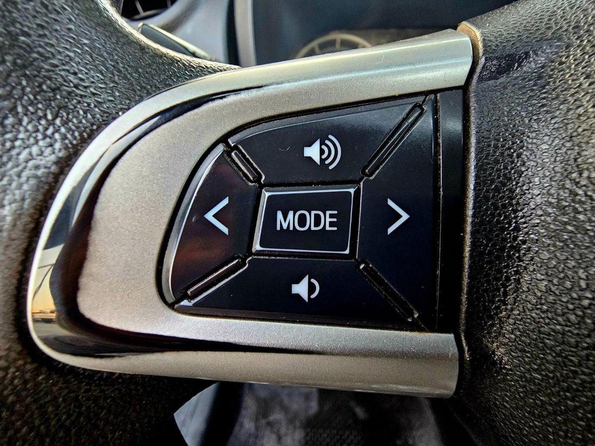 Toyota Rush EX/ PASSENGER 7 SEATS/ LOW MILEAGE-15-15