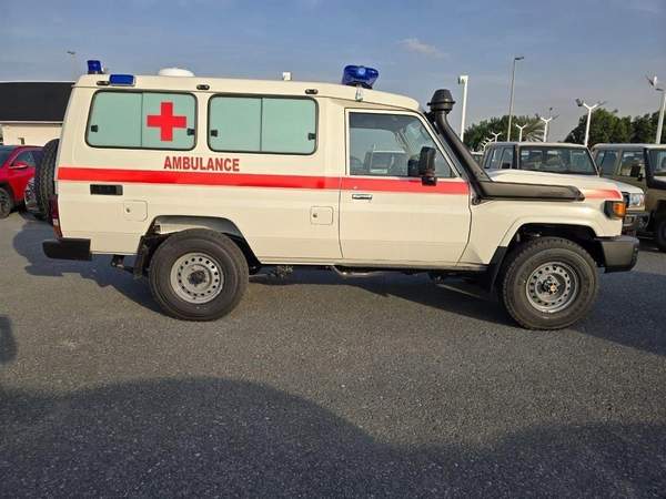 Toyota Land Cruiser 70 toyota land cruiser hard top LC78 Ambulance 2025