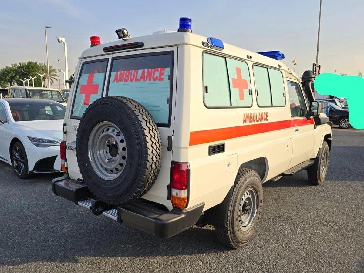 Toyota Land Cruiser 70 toyota land cruiser hard top LC78 Ambulance 2025-3-3