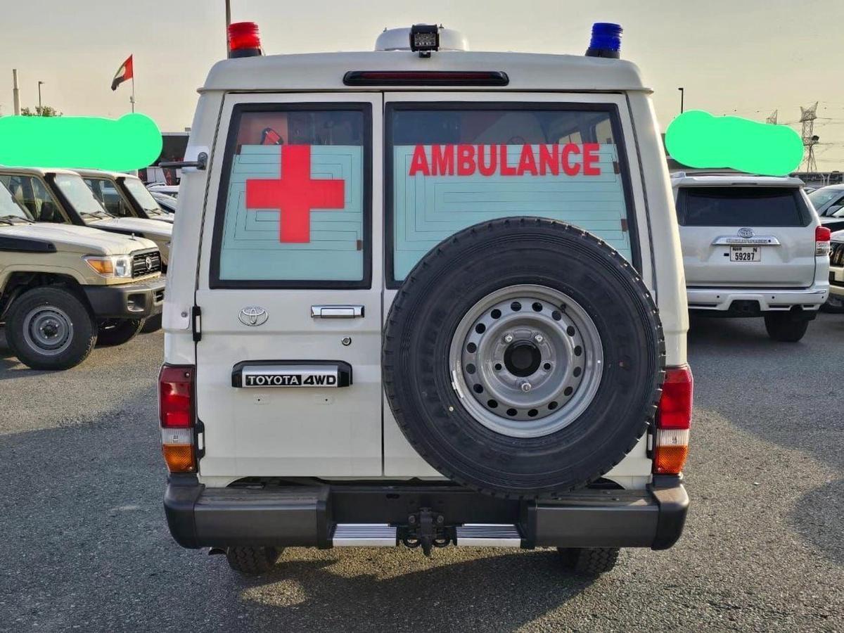 Toyota Land Cruiser 70 toyota land cruiser hard top LC78 Ambulance 2025-4-4