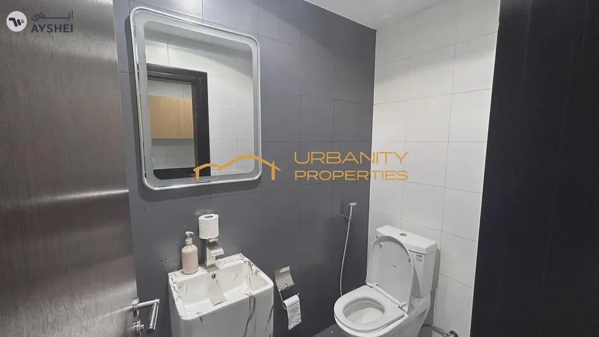 Premium Fully Fitted Office | Lake Central, Business Bay | Part Lake View-4-4