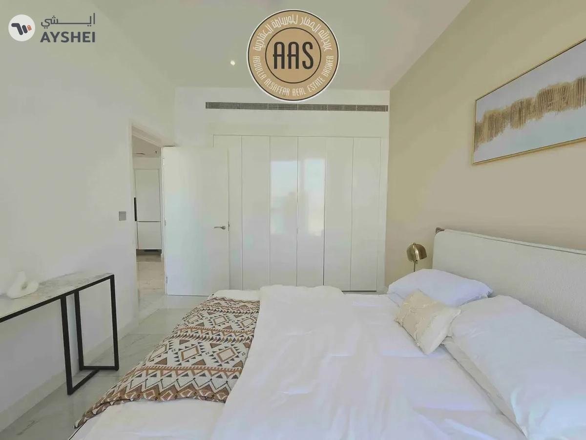 Modern Living Style, Lavish & Spacious 1BHK Fully Furnished, Prime Location. Canal View.-6-6