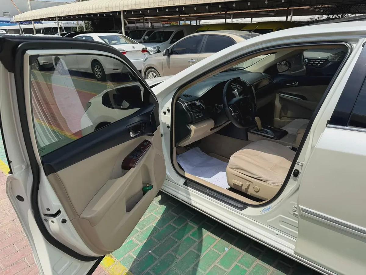 Toyota Aurion Limited 2014 - GCC Specs - Well Maintained-5-5