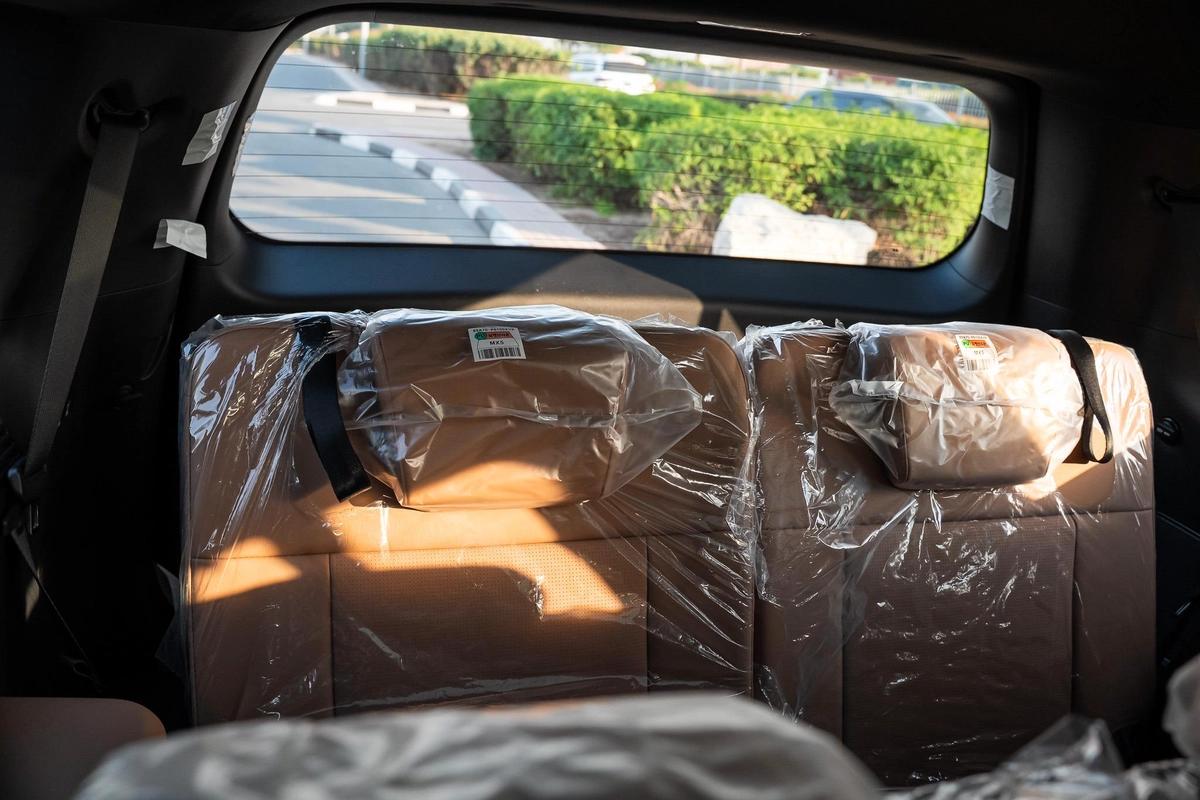 Hyundai Santa Fe Calligraphy 2024 | Luxury 7-Seater | GCC FOR EXPORT-5-5