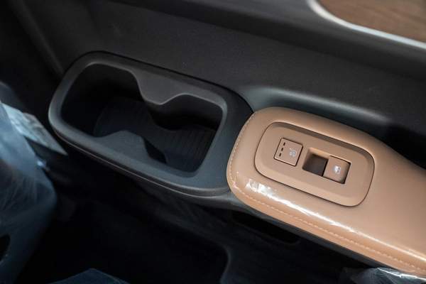 Hyundai Santa Fe Calligraphy 2024 | Luxury 7-Seater | GCC FOR EXPORT