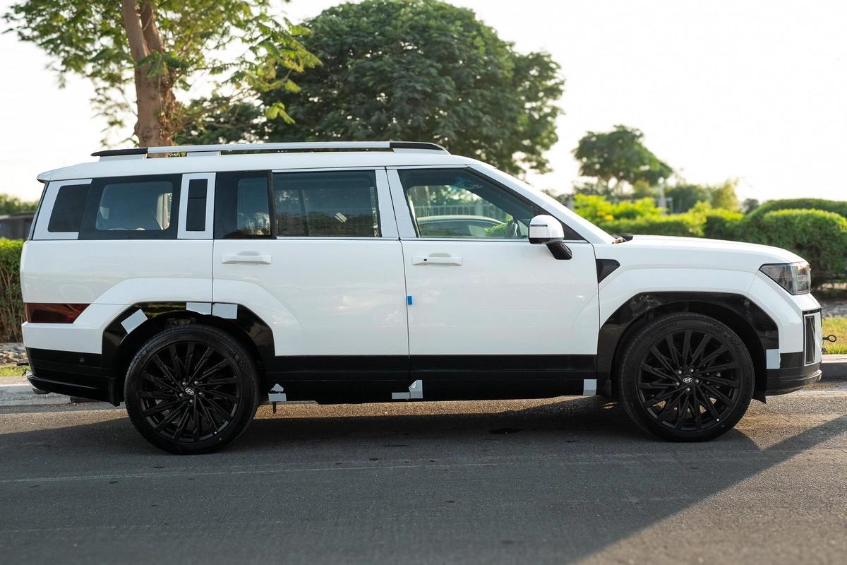 Hyundai Santa Fe Calligraphy 2024 | Luxury 7-Seater | GCC FOR EXPORT-8-8