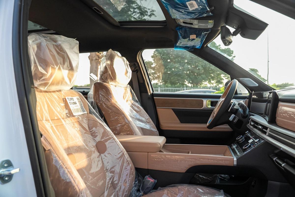 Hyundai Santa Fe Calligraphy 2024 | Luxury 7-Seater | GCC FOR EXPORT-9-9