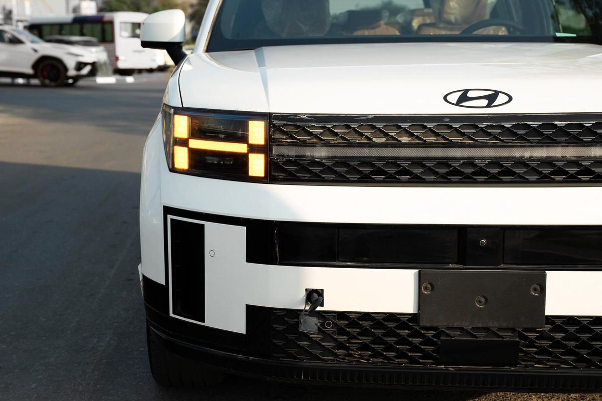 Hyundai Santa Fe Calligraphy 2024 | Luxury 7-Seater | GCC FOR EXPORT-7-7