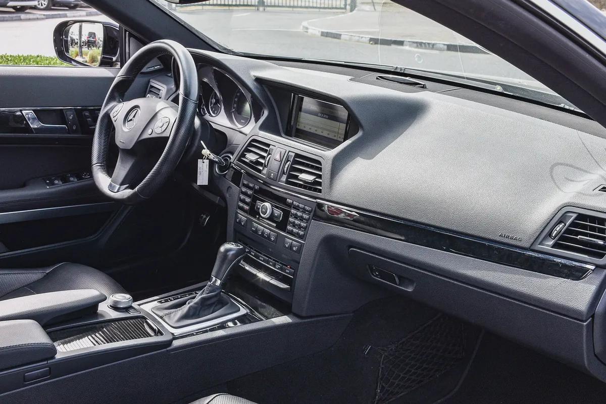 2010 - BENZ E350 COUPE - SUPER CLEAN - LIKE NEW - ONLY 33,000 KM-14-14