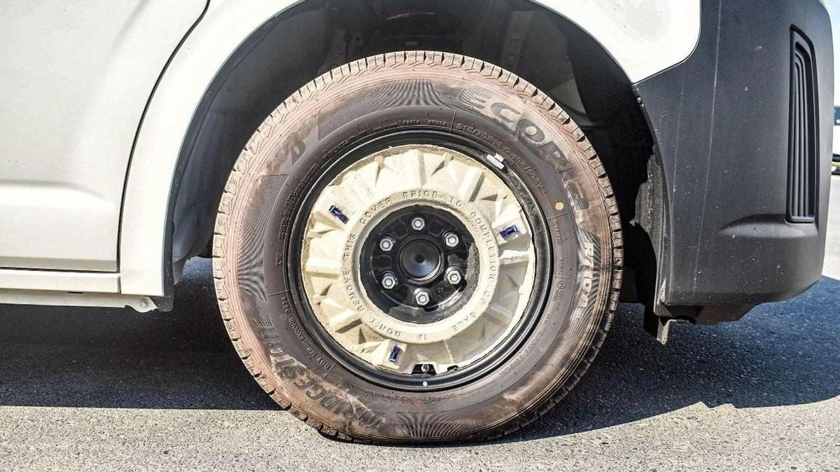 Toyota Hiace High Roof Van 3.5L-9-9