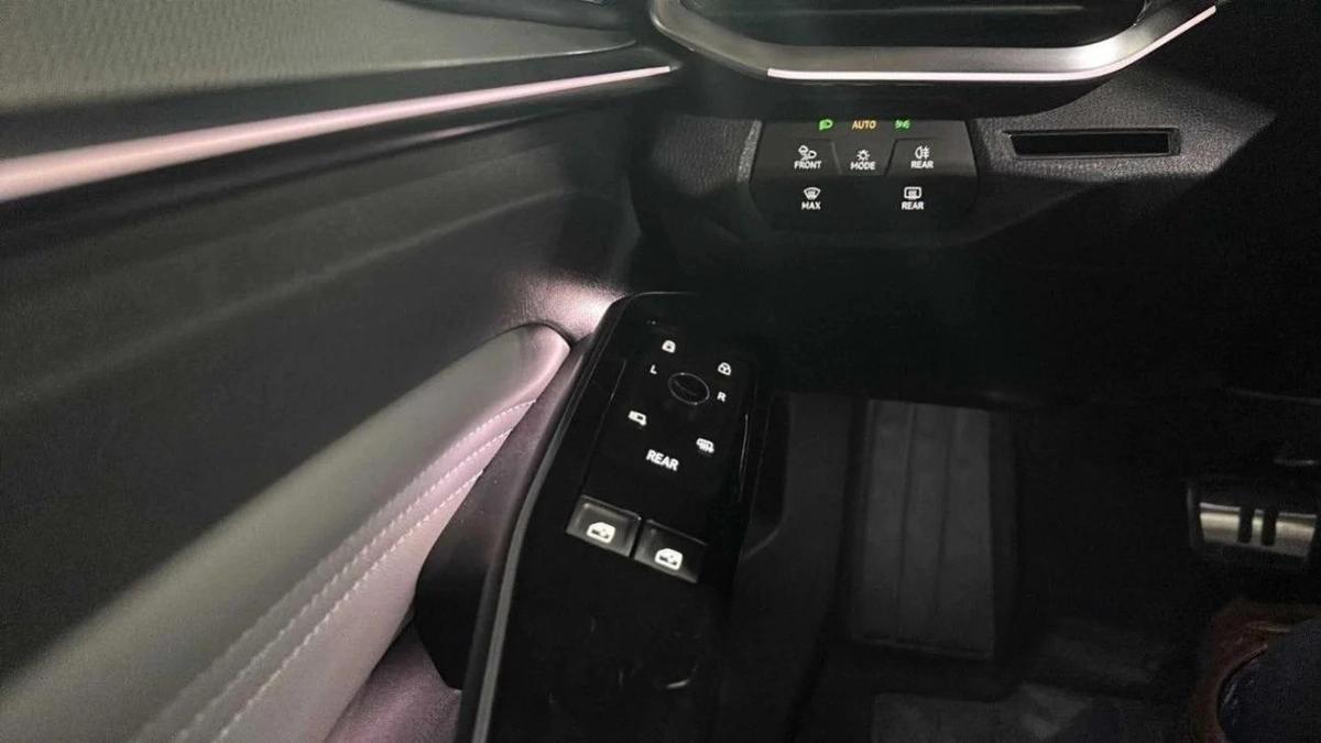 Volkswagen ID.4 2022 Lite Pro - Electrifying the Future, Fully Loaded!-1-1