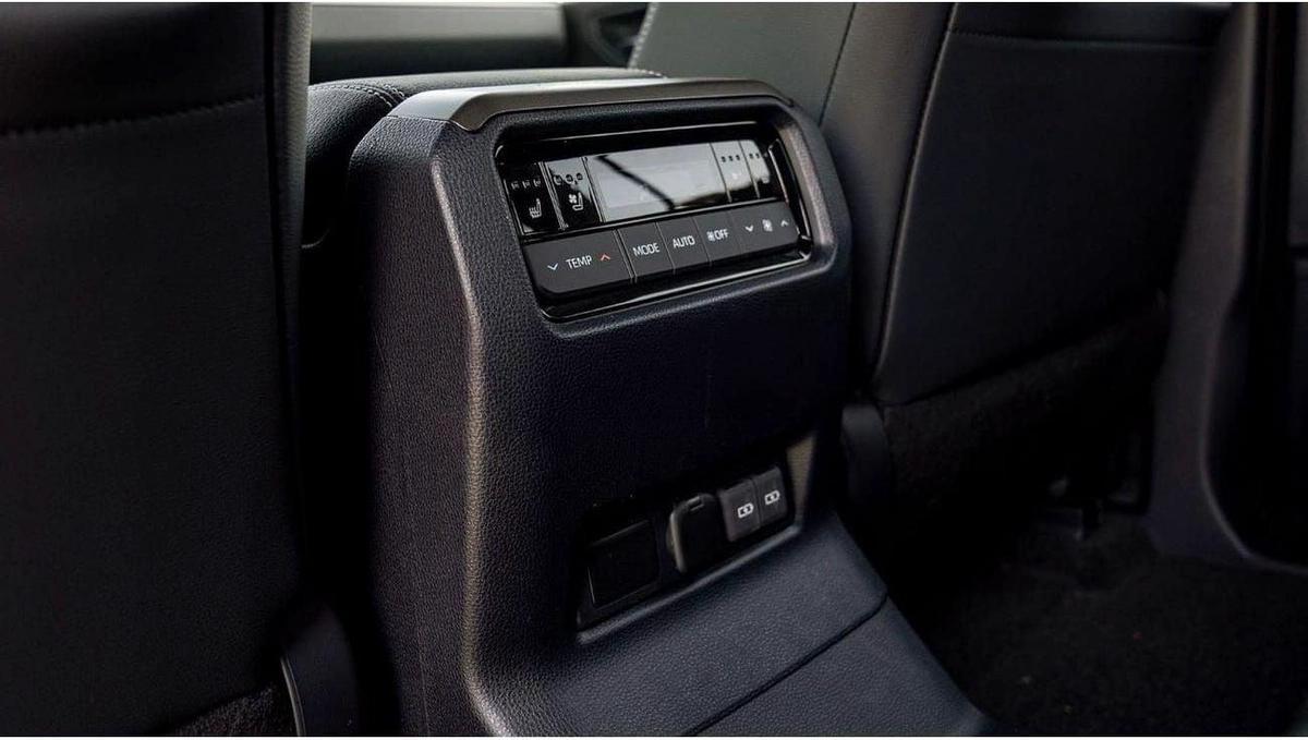 Toyota Prado Toyota Prado Luxury 2.8L Diesel MY2025-15-15