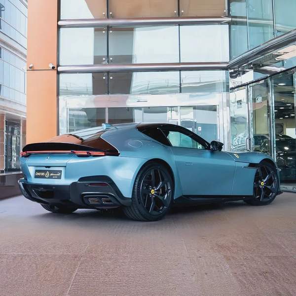 2025 FERRARI 12CILINIDRI ( CARBON BODY KIT ) BRAND NEW
